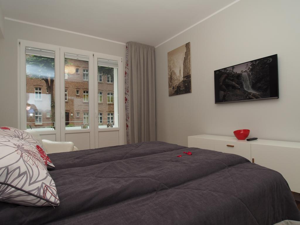 Grand Tourist Simple Rest Apartments グダニスク エクステリア 写真